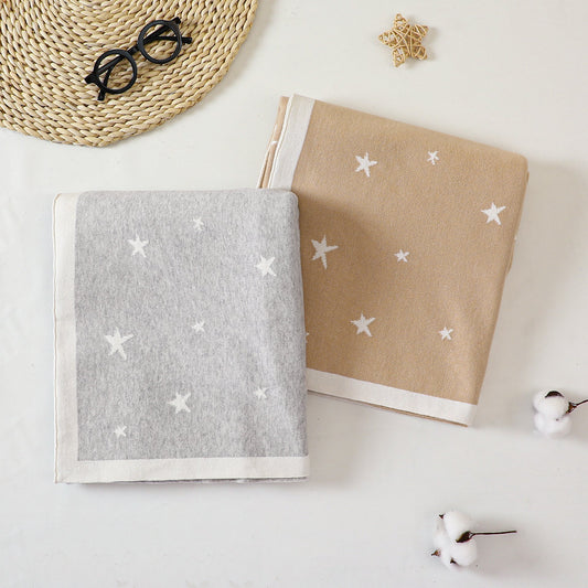 Cozy Cuddles Gift Set – Blanket & Jumpsuit Duo for Baby Comfort